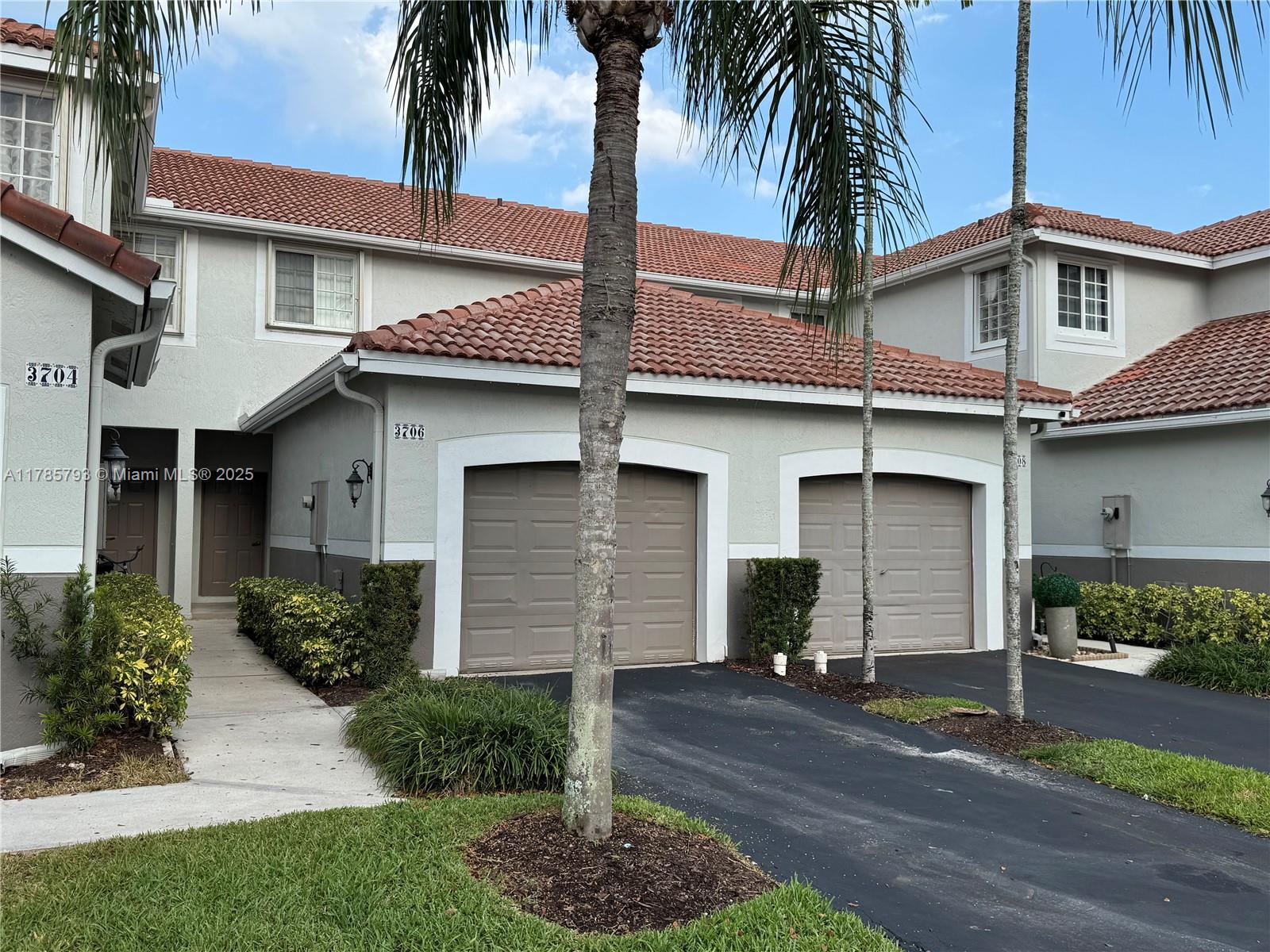 Rental Property at 3706 San Simeon Cir -, Weston, Broward County, Florida - Bedrooms: 2 
Bathrooms: 3  - $3,000 MO.