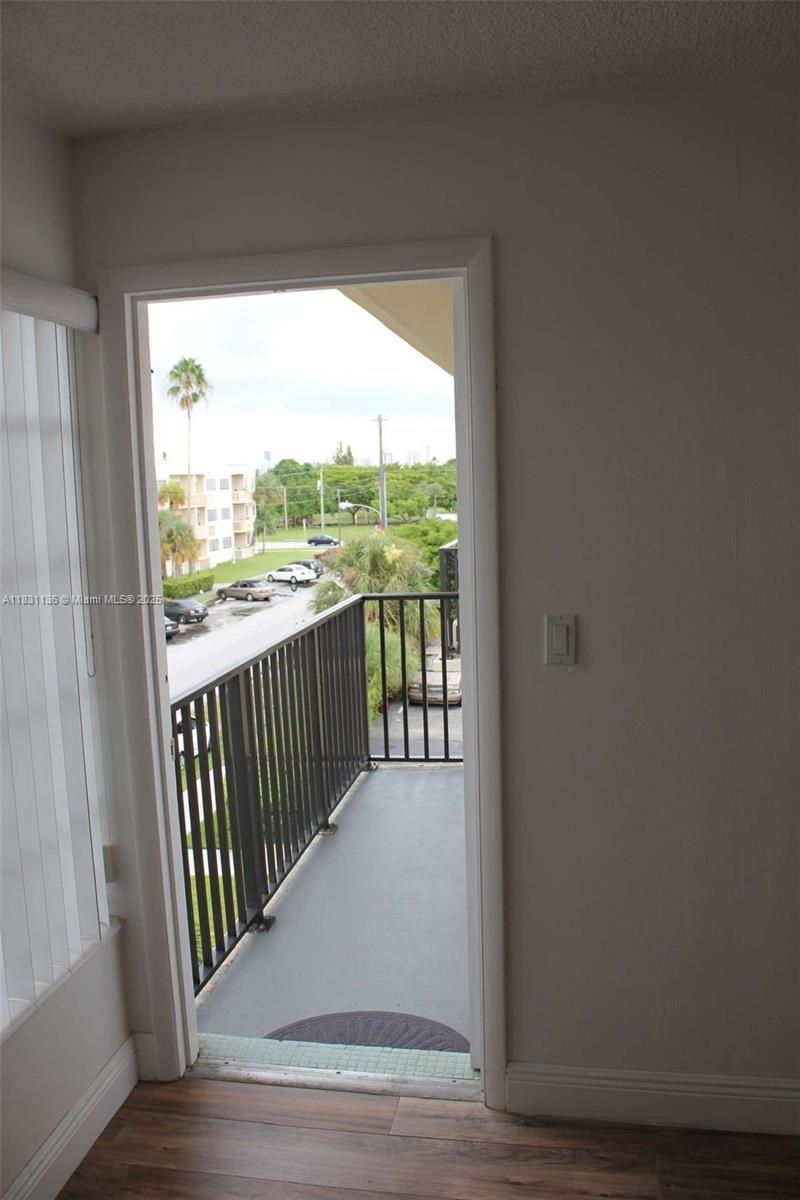 FOUNTAINVIEW CONDO NO 3 - Residential Lease