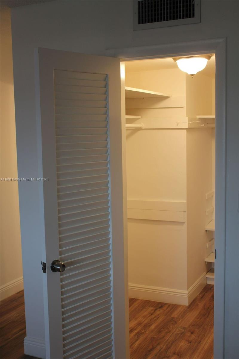 FOUNTAINVIEW CONDO NO 3 - Residential Lease