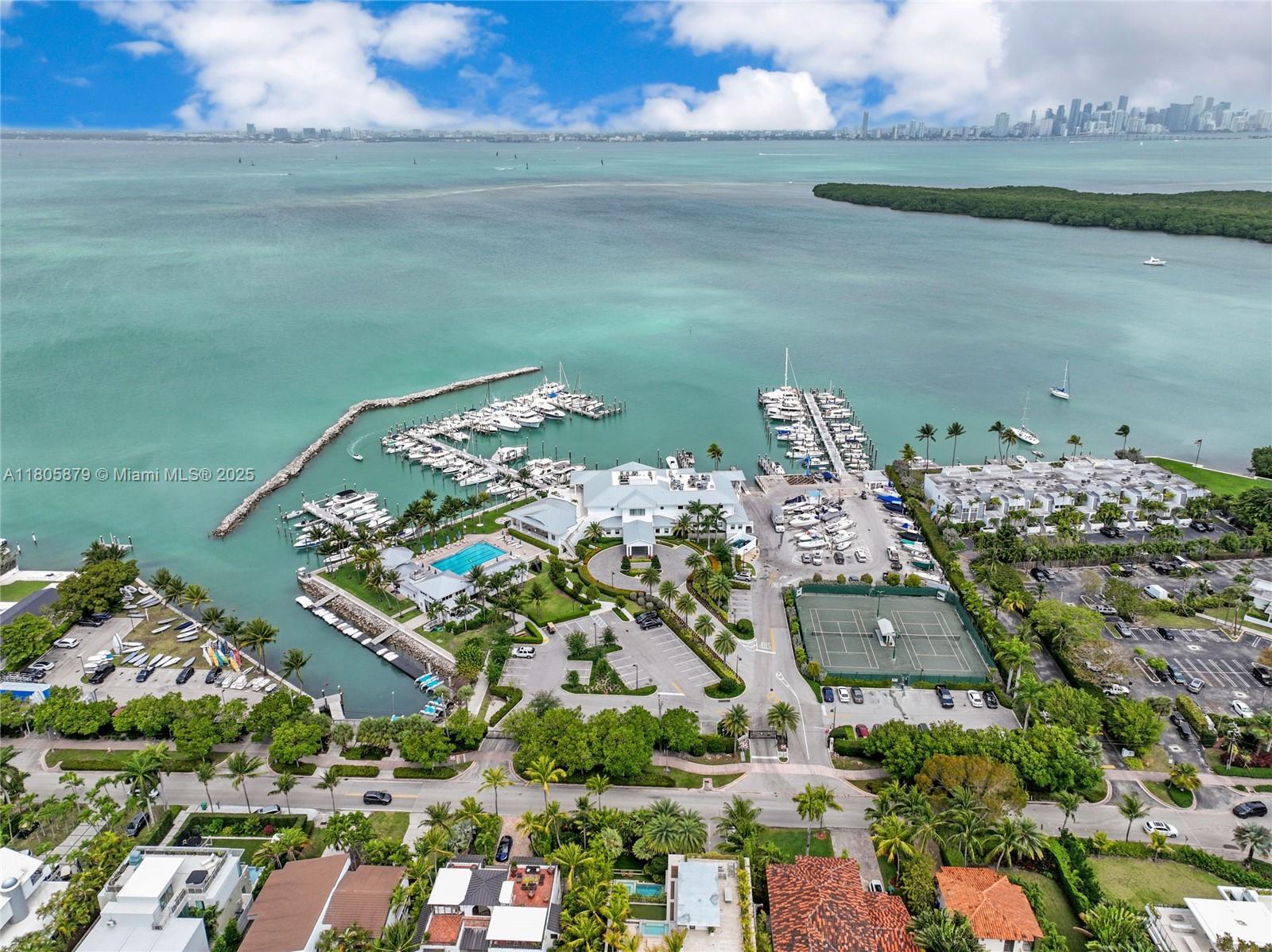 TROPICAL ISLE HOMES SUB 4 - Residential