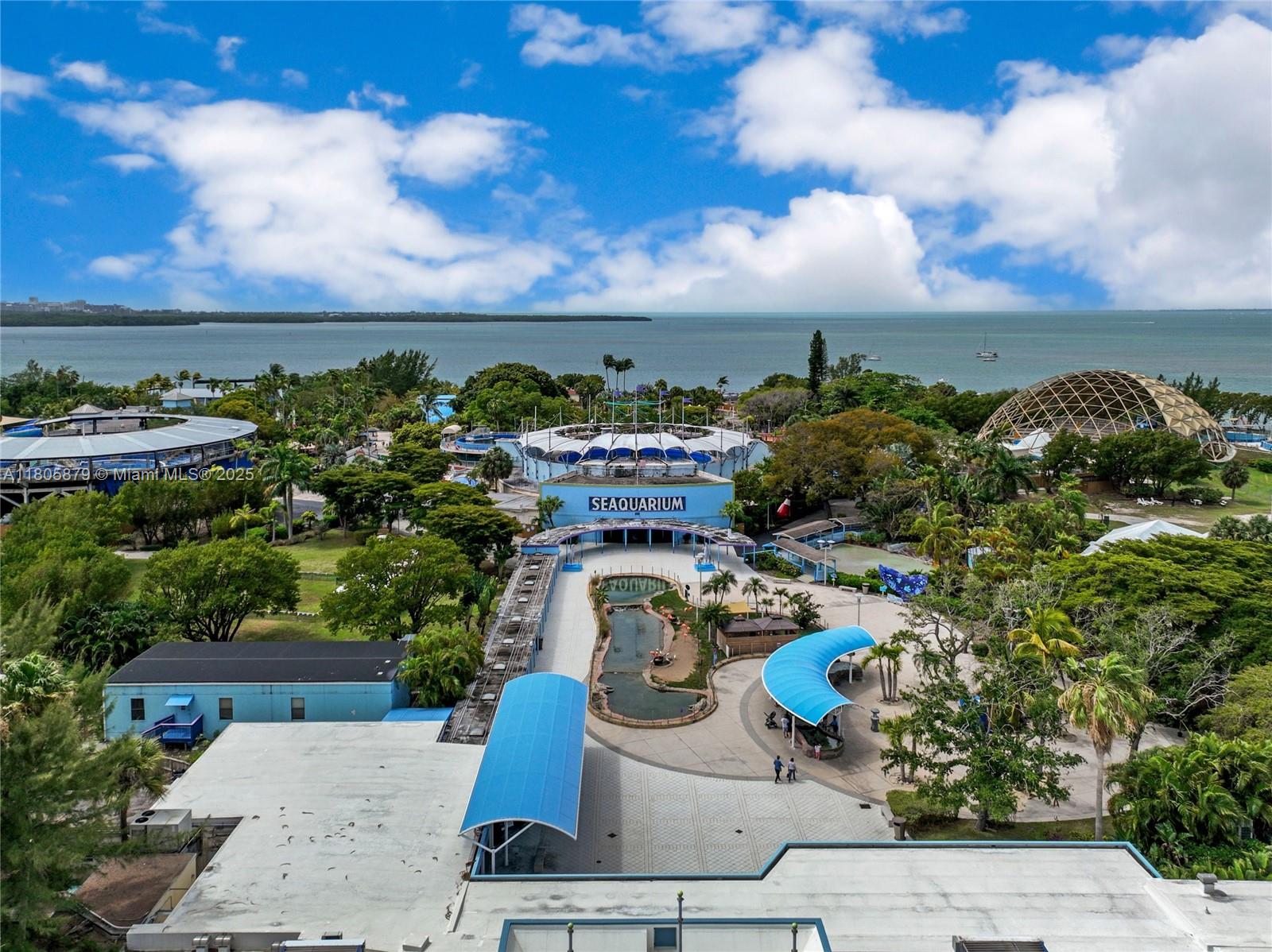 TROPICAL ISLE HOMES SUB 4 - Residential