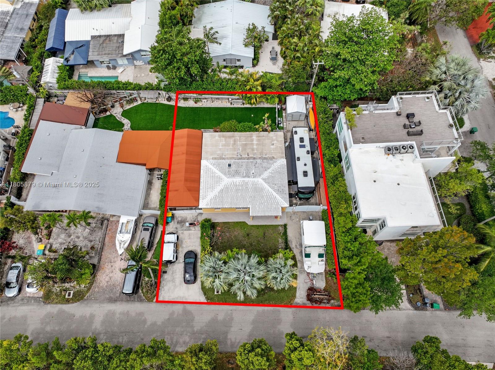 250 Fernwood Rd
