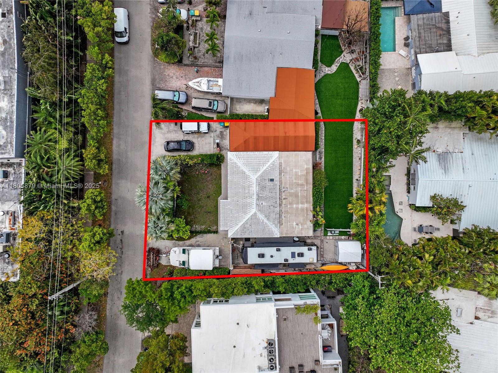 250 Fernwood Rd