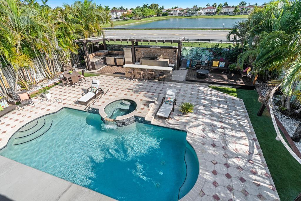 CRESTVIEW LAKES - Residential