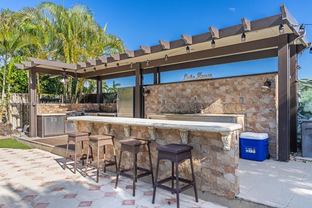CRESTVIEW LAKES - Residential