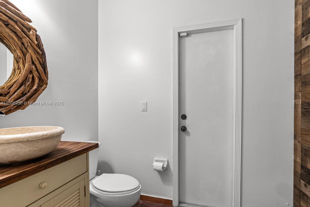 CRESTVIEW LAKES - Residential