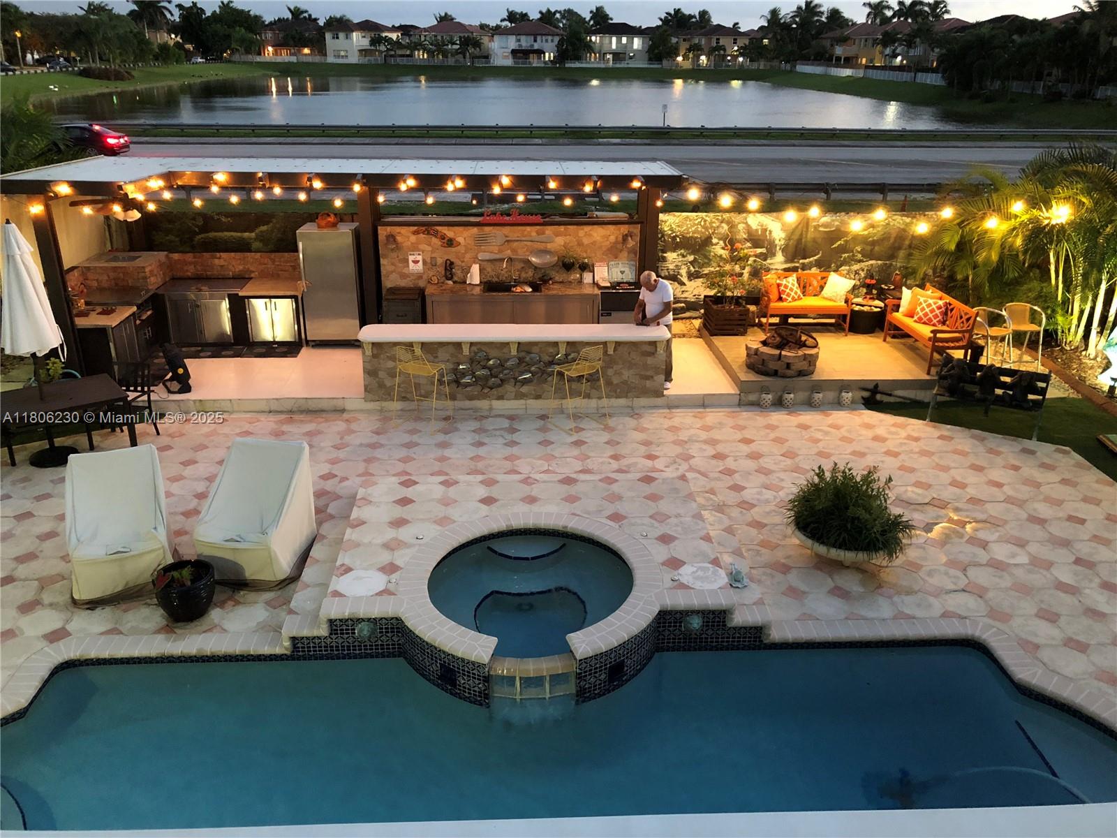 CRESTVIEW LAKES - Residential