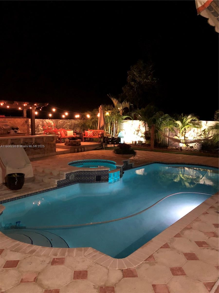 CRESTVIEW LAKES - Residential
