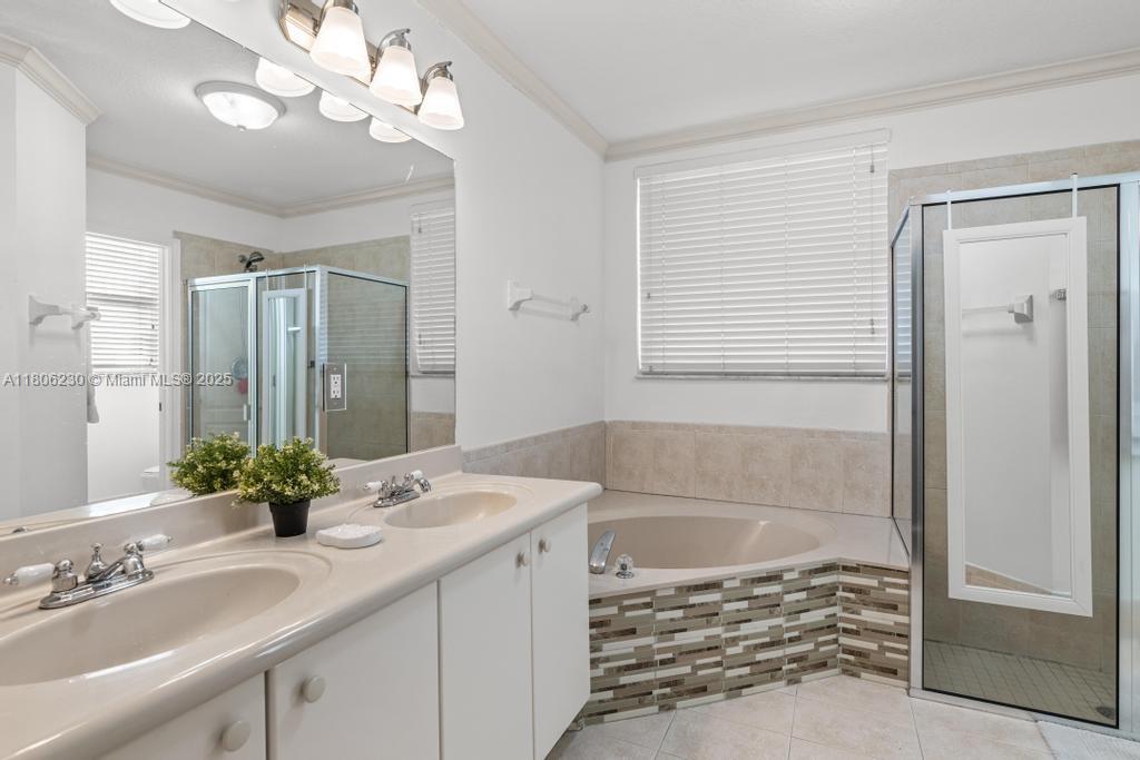 CRESTVIEW LAKES - Residential