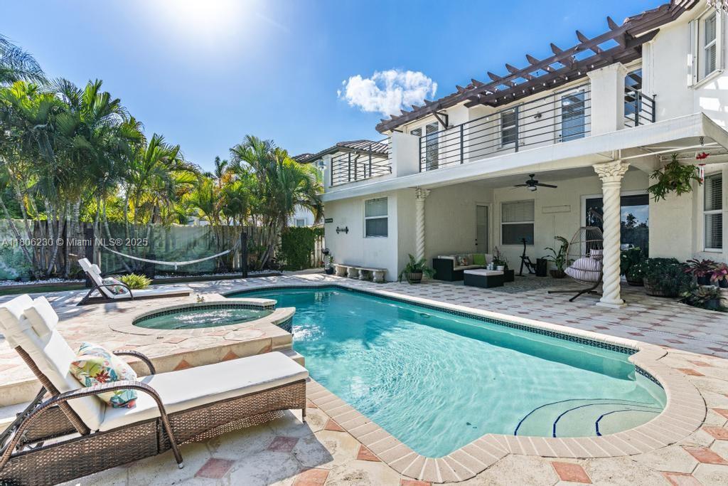 CRESTVIEW LAKES - Residential