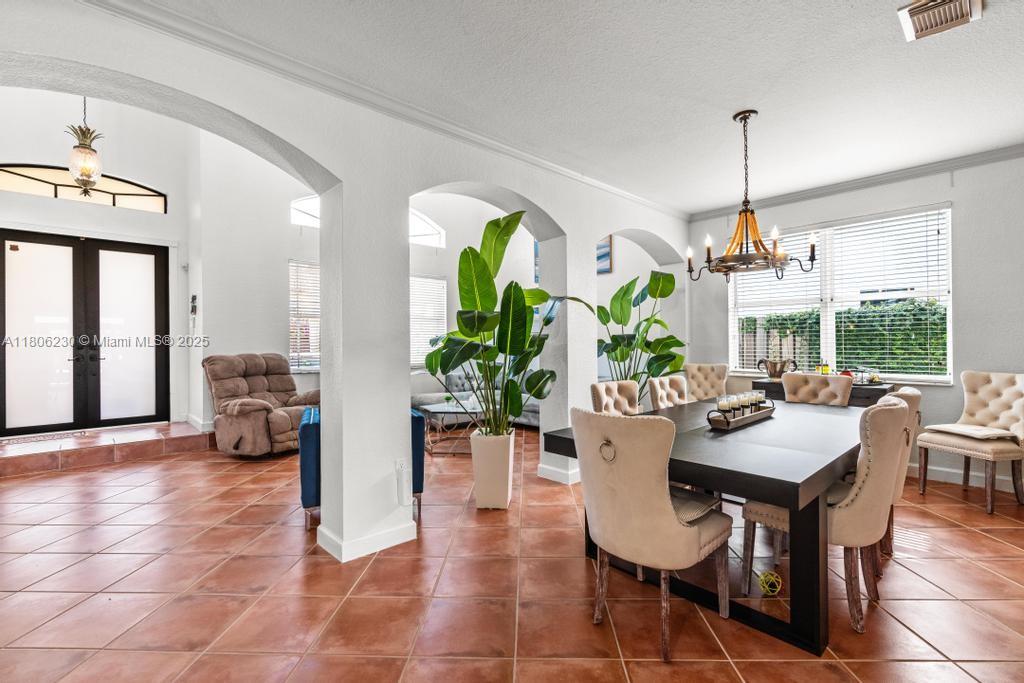 CRESTVIEW LAKES - Residential