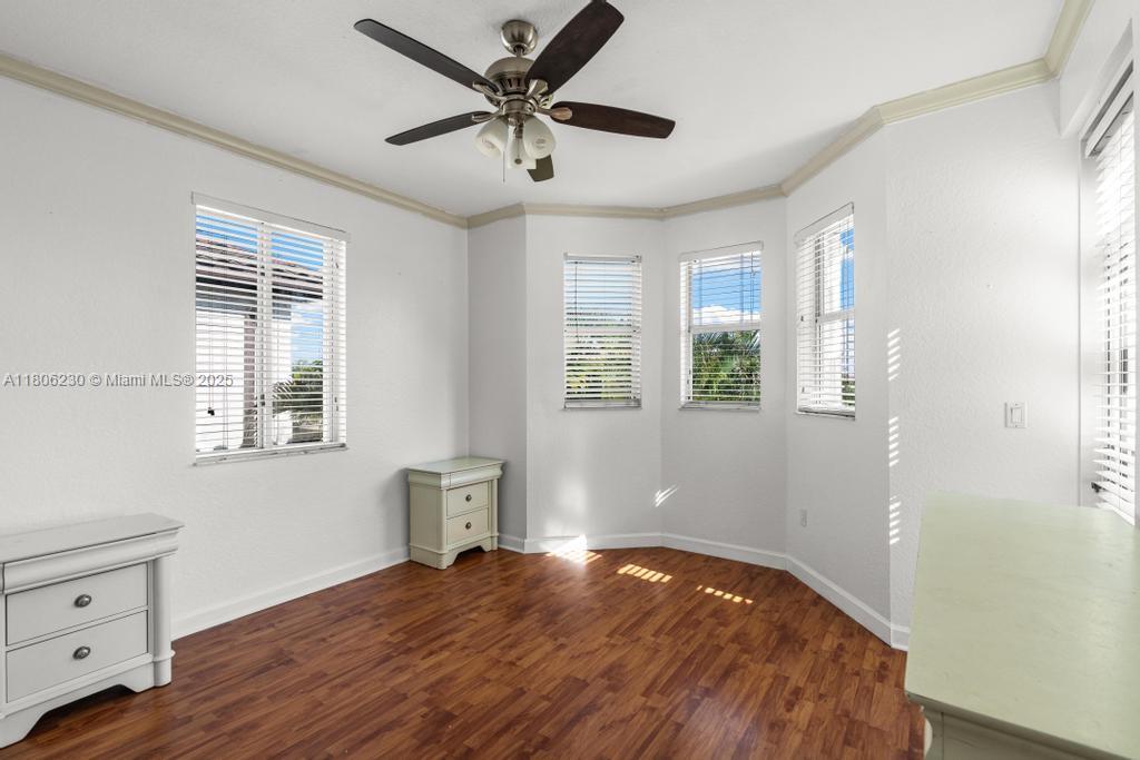 CRESTVIEW LAKES - Residential