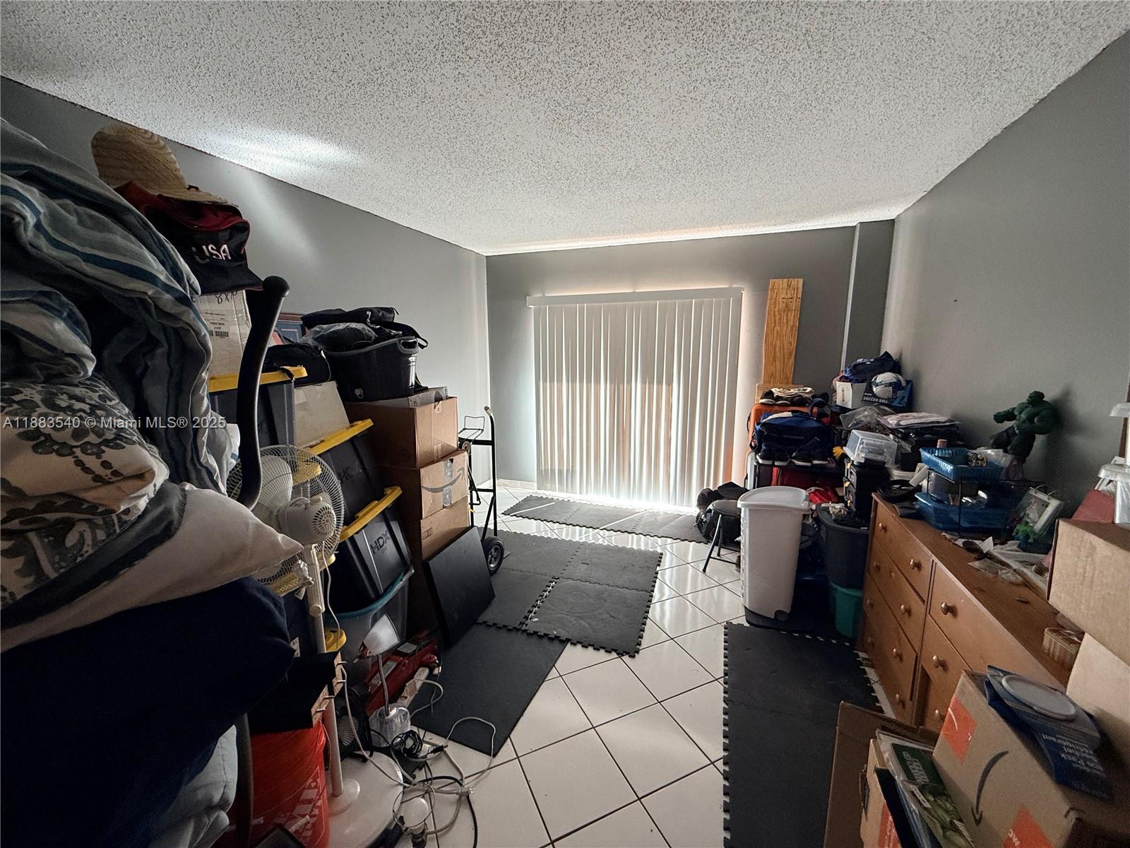 GOLDEN GATE CONDO PHASE I - Residential