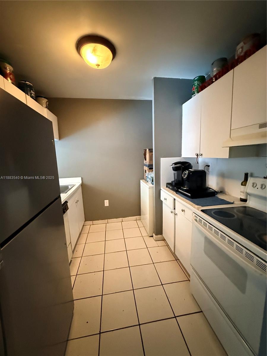 GOLDEN GATE CONDO PHASE I - Residential
