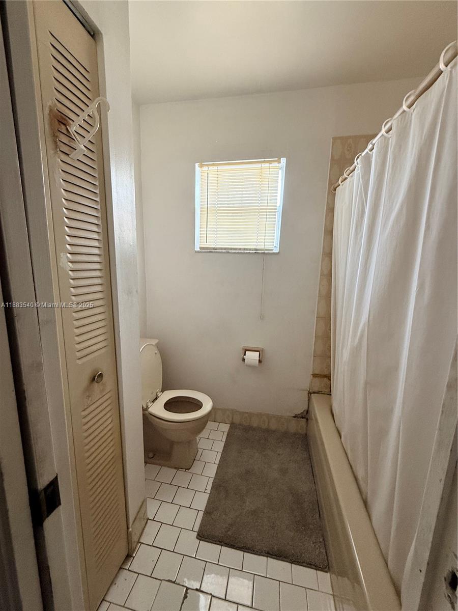 GOLDEN GATE CONDO PHASE I - Residential