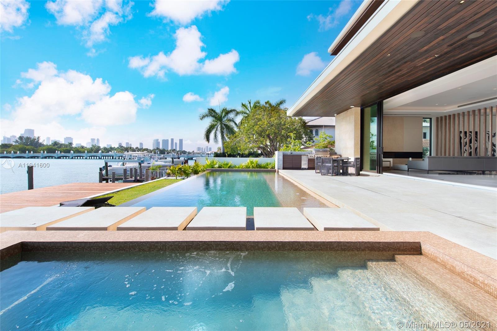 HIBISCUS ISLAND - Residential