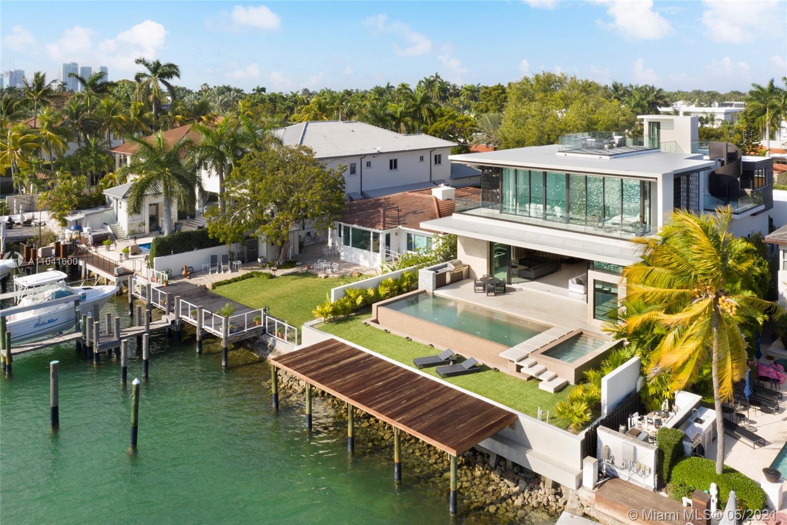 HIBISCUS ISLAND - Residential