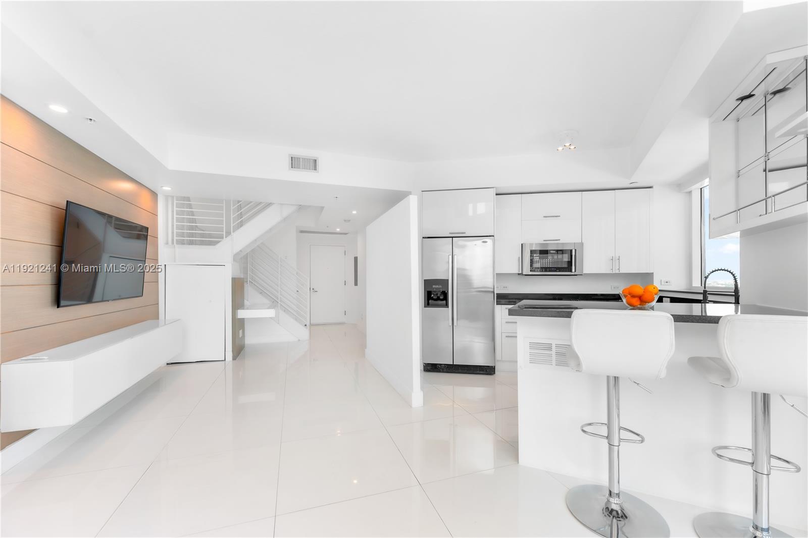 INFINITY AT BRICKELL COND - Residential