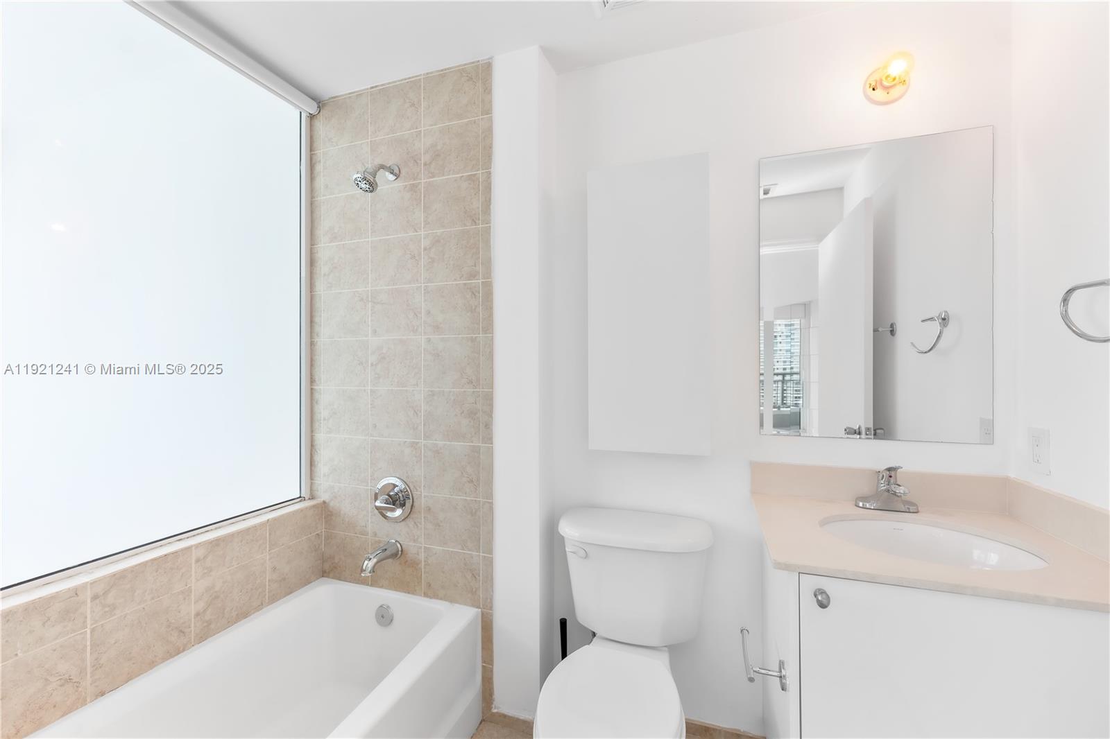 INFINITY AT BRICKELL COND - Residential