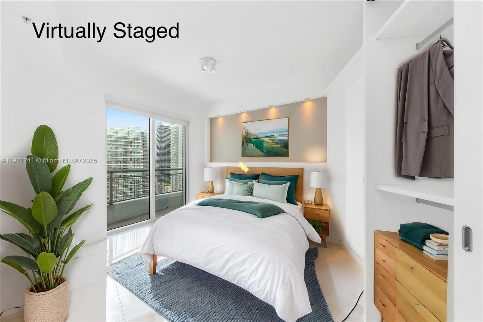 INFINITY AT BRICKELL COND - Residential