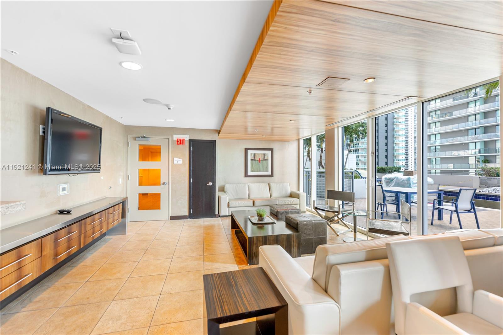 INFINITY AT BRICKELL COND - Residential