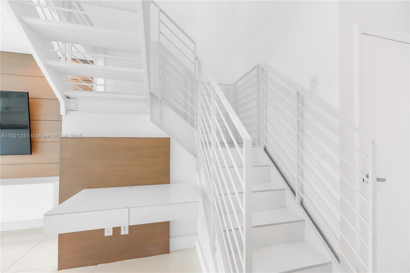 INFINITY AT BRICKELL COND - Residential