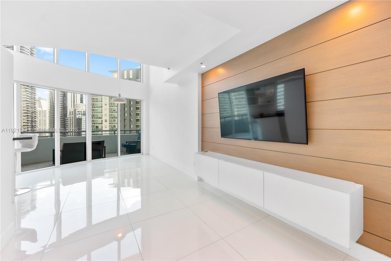 INFINITY AT BRICKELL COND - Residential
