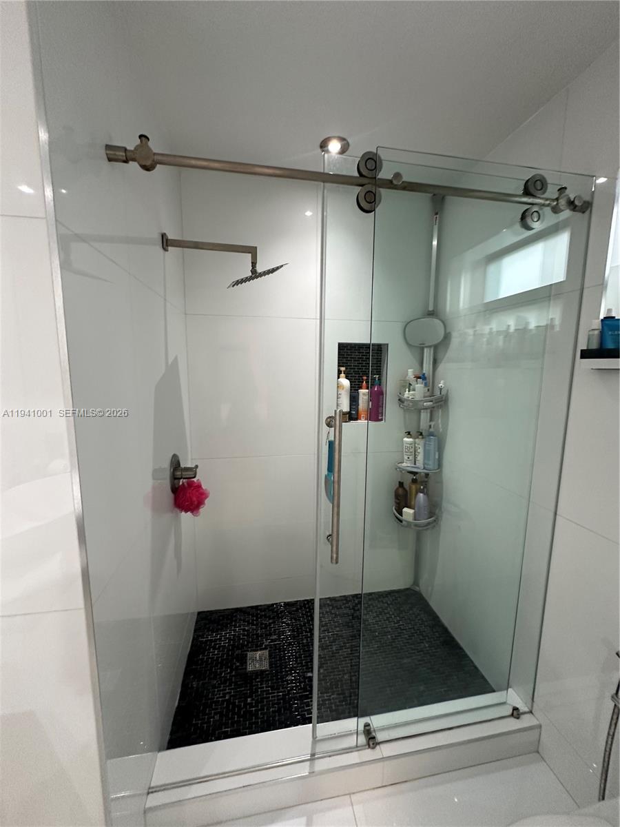 MAJESTIC HOMES - Residential