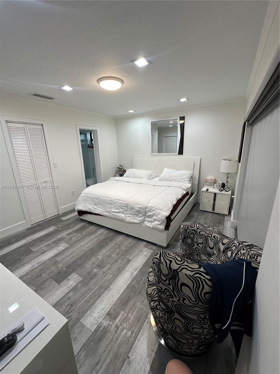 MAJESTIC HOMES - Residential