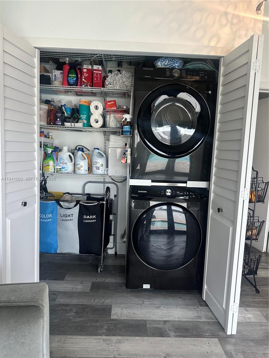 MAJESTIC HOMES - Residential