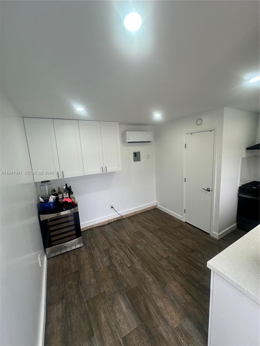 MAJESTIC HOMES - Residential