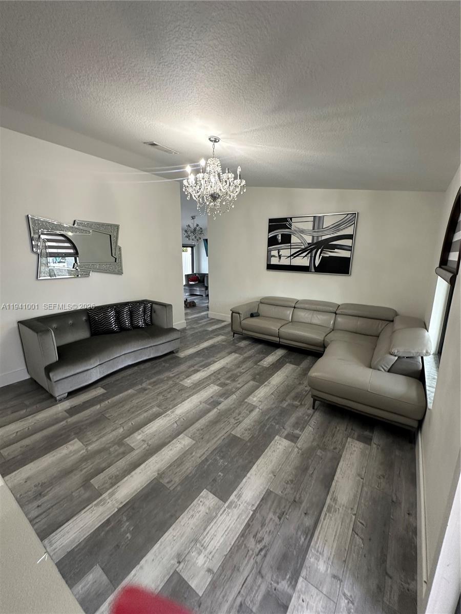 MAJESTIC HOMES - Residential