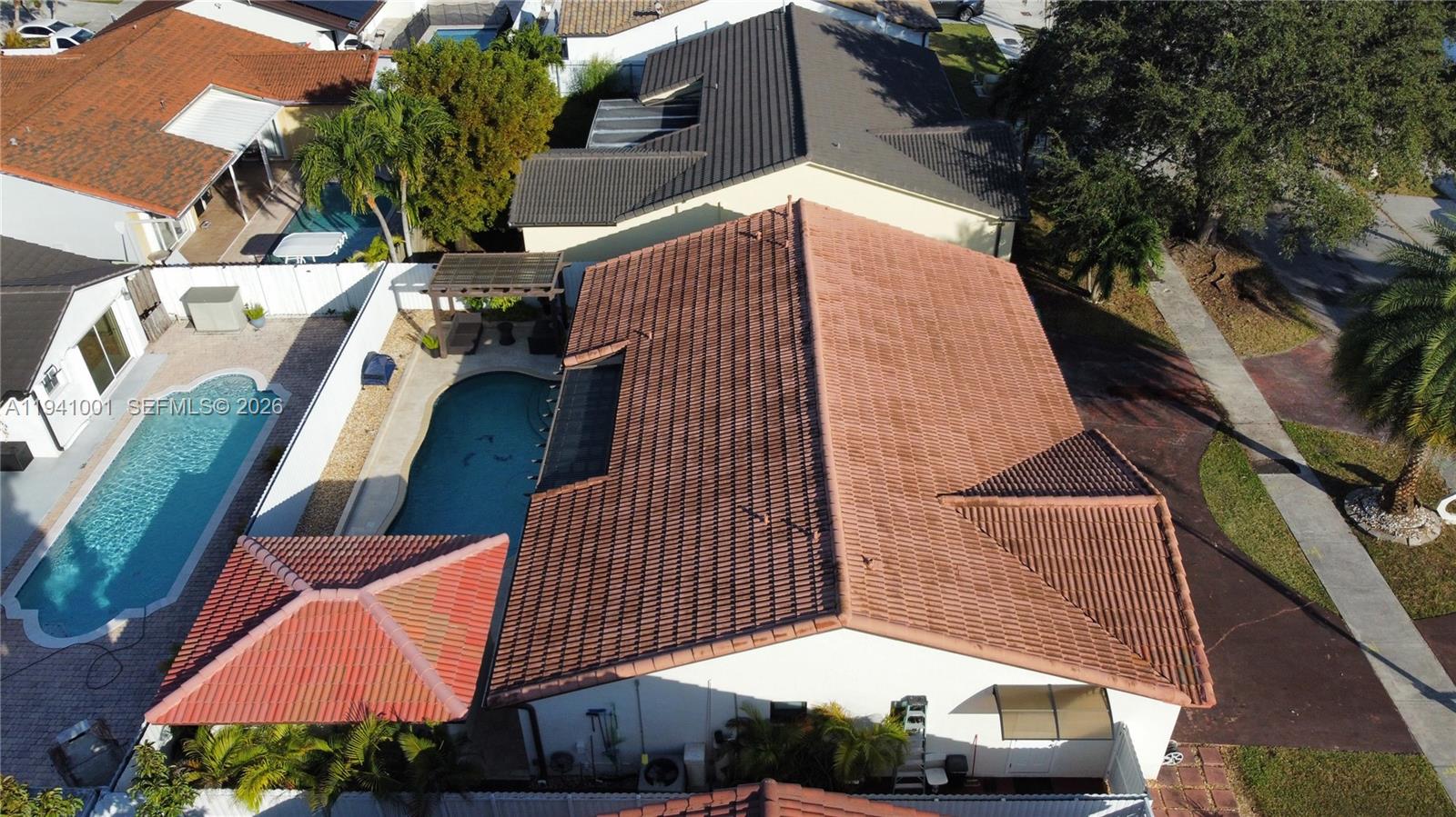 MAJESTIC HOMES - Residential