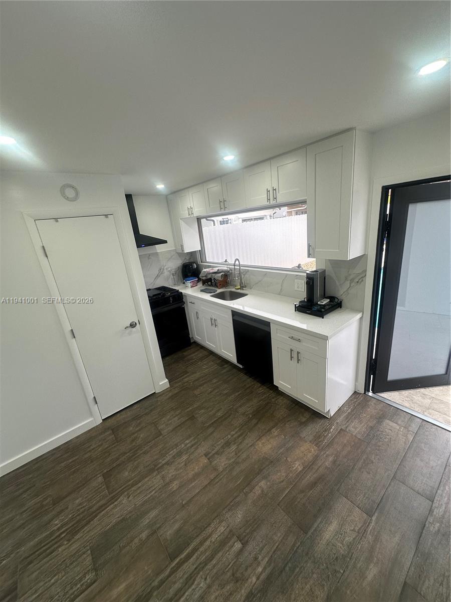 MAJESTIC HOMES - Residential