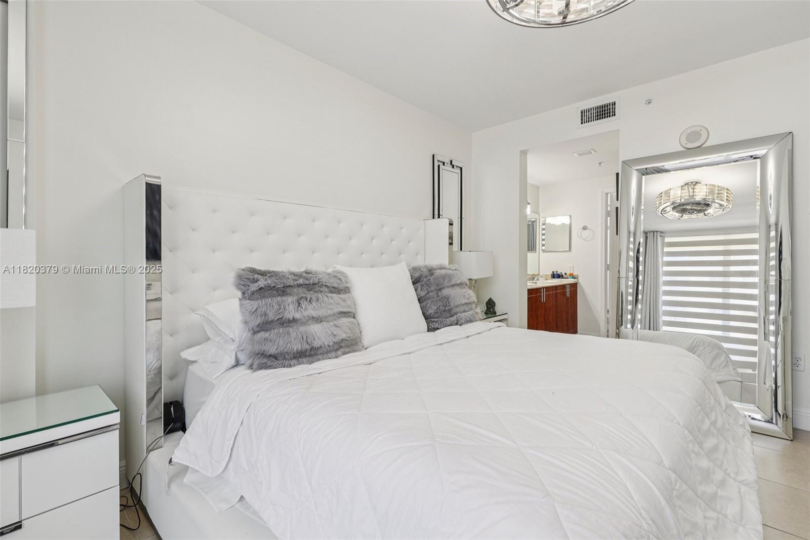 CATALONIA CONDO - Residential