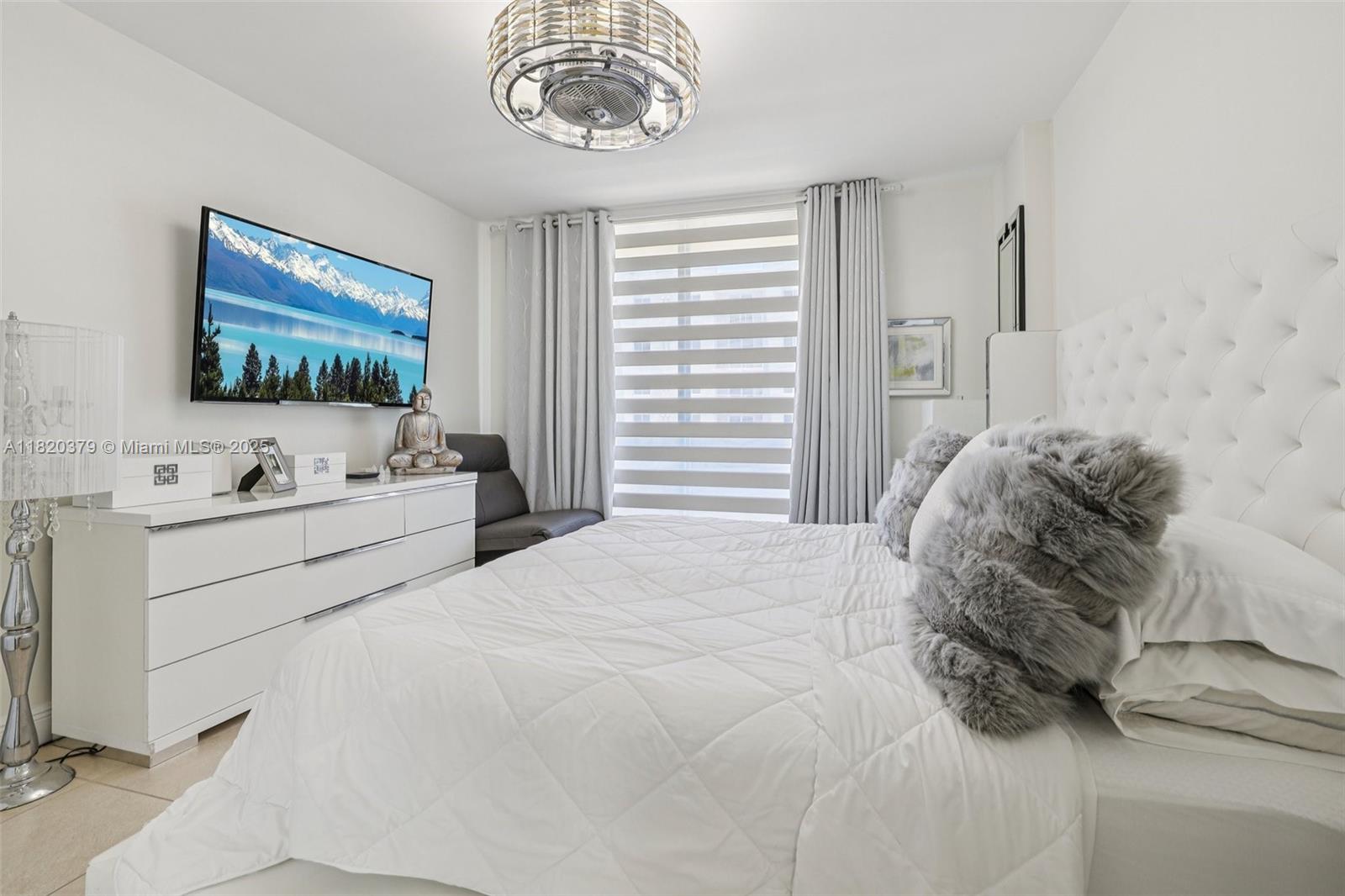 CATALONIA CONDO - Residential