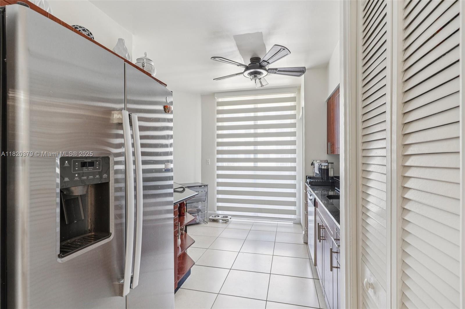 CATALONIA CONDO - Residential