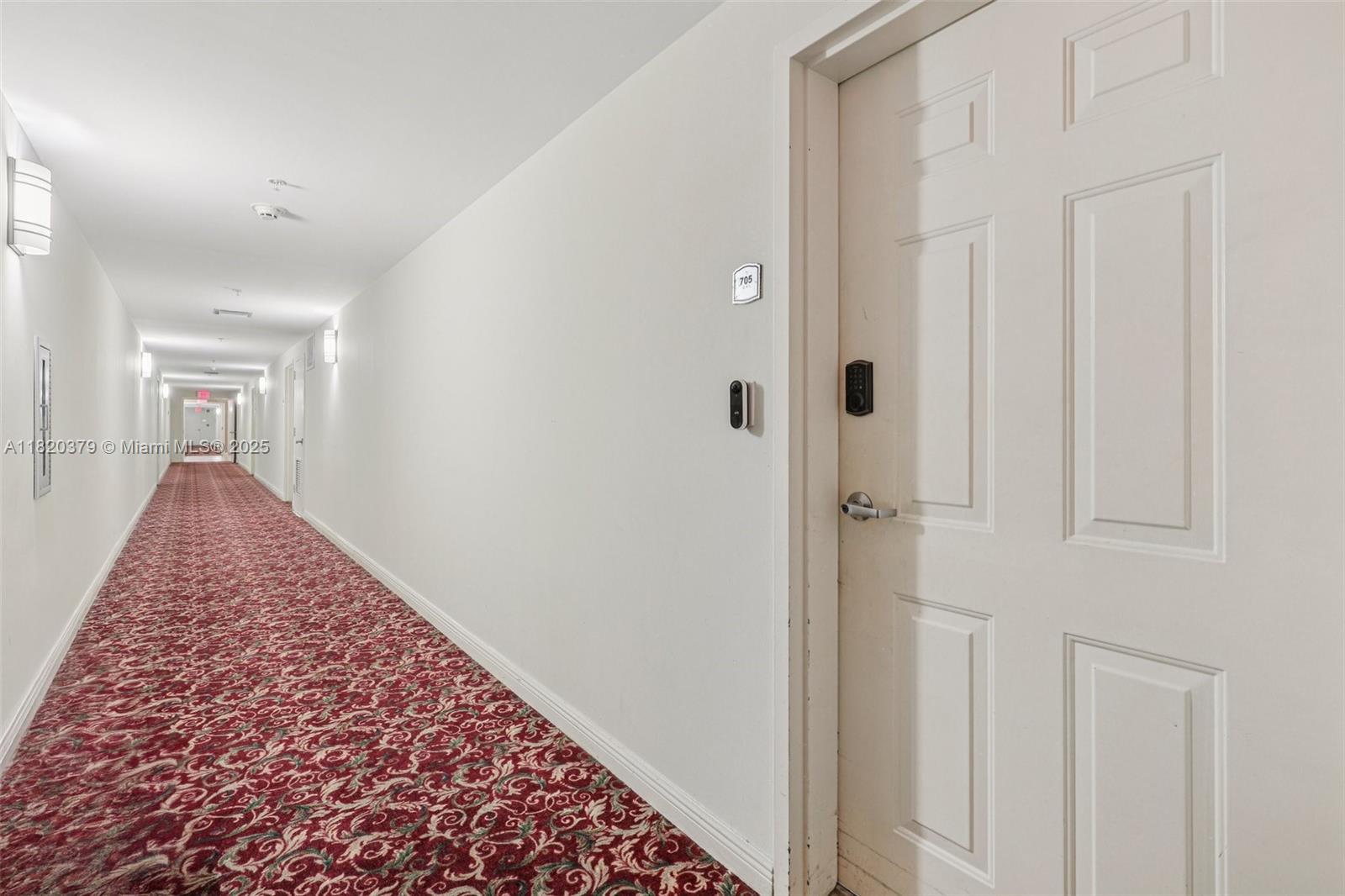 2425 Sw 27th Ave 705, Miami, Broward County, Florida - 2 Bedrooms  
2 Bathrooms - 