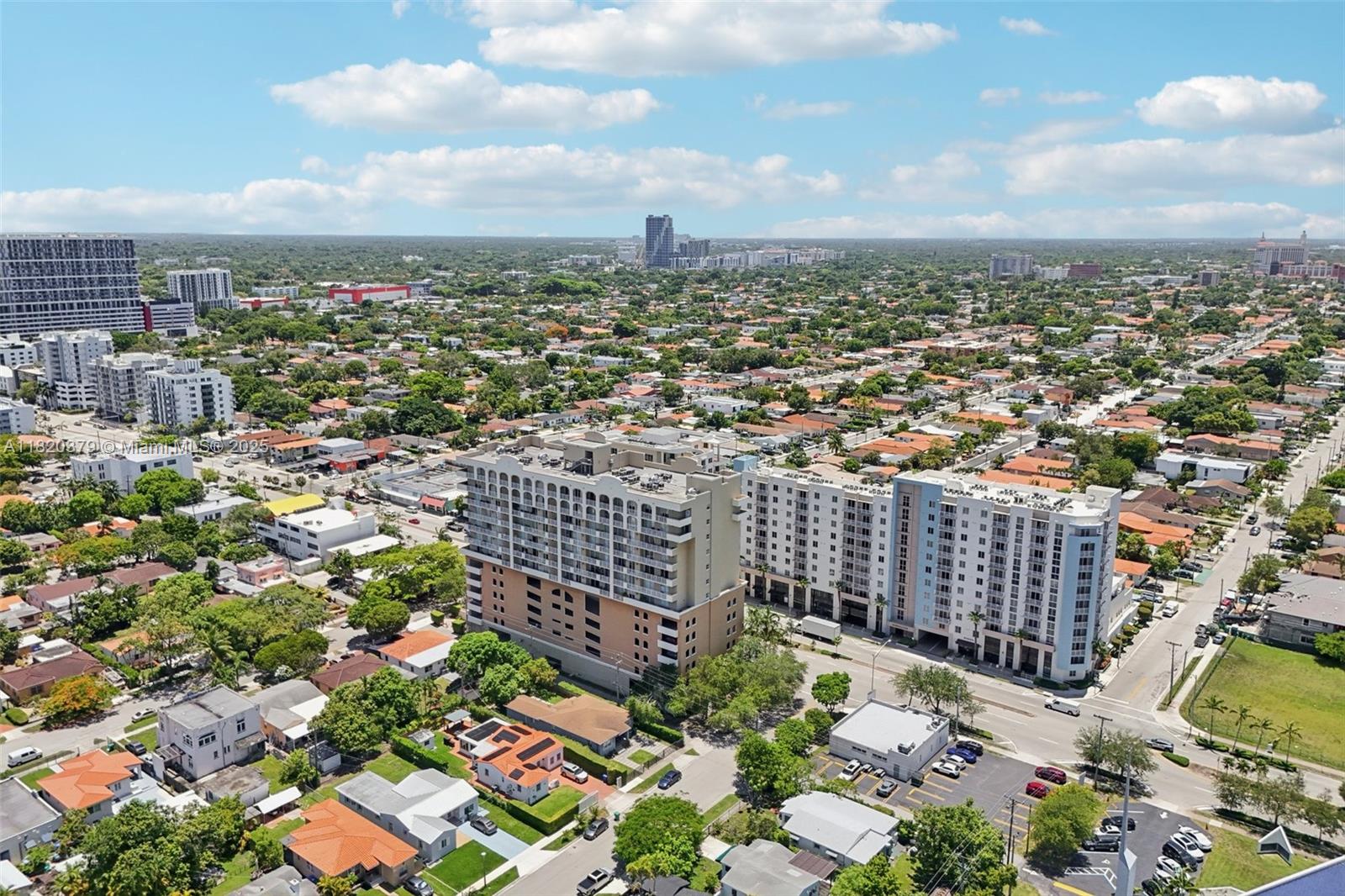 CATALONIA CONDO - Residential