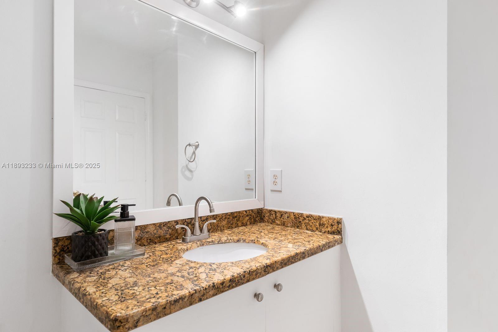 WALNUT CREEK REPLAT NO 1 - Residential