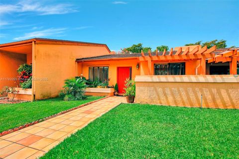 861 NW 79th Ter Plantation FL 33324