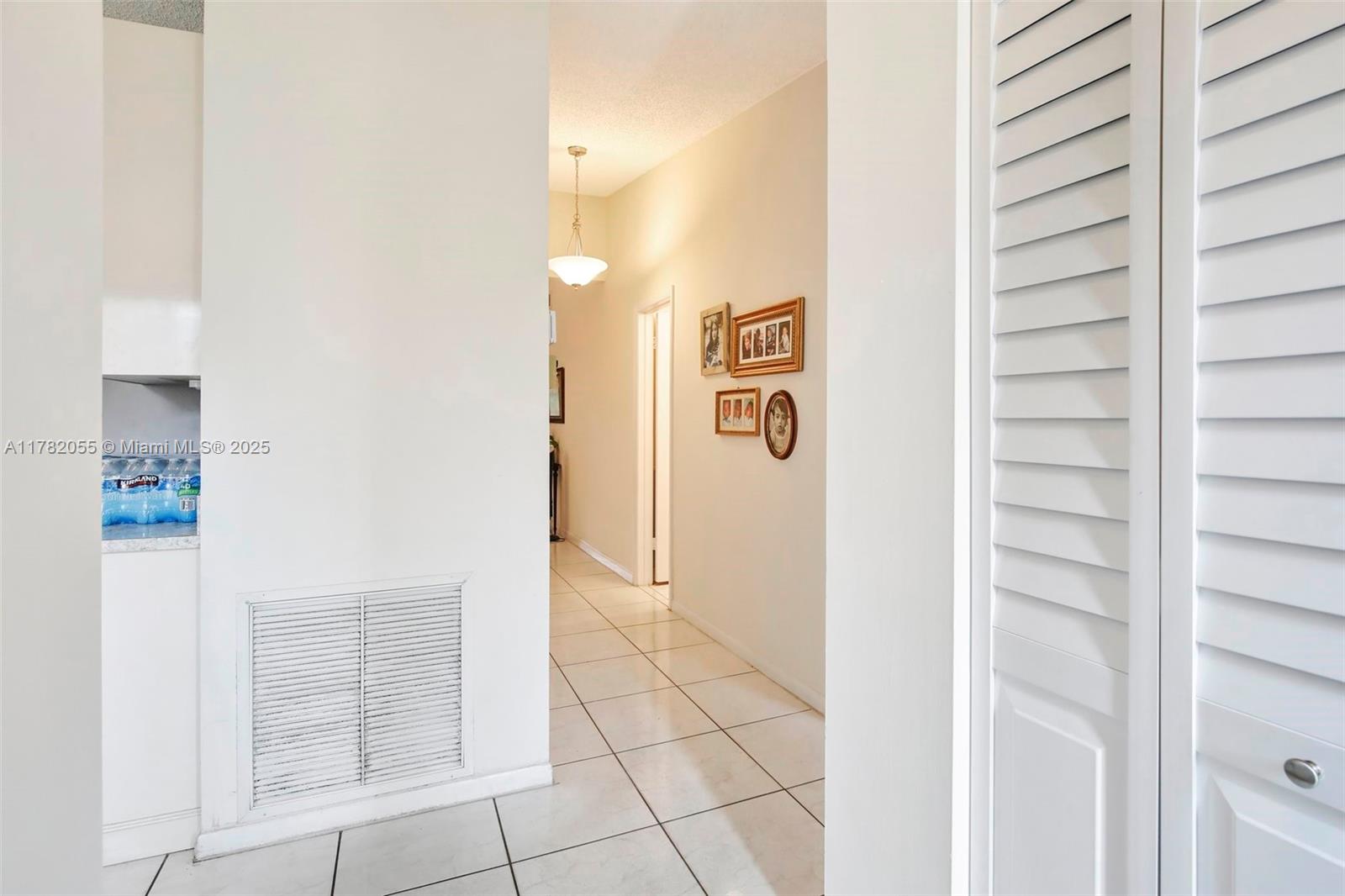 861 NW 79th Ter
