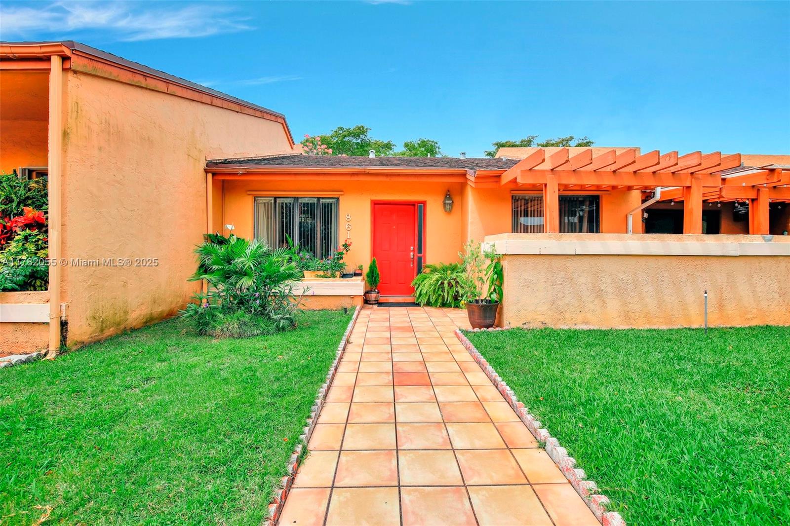 861 NW 79th Ter
