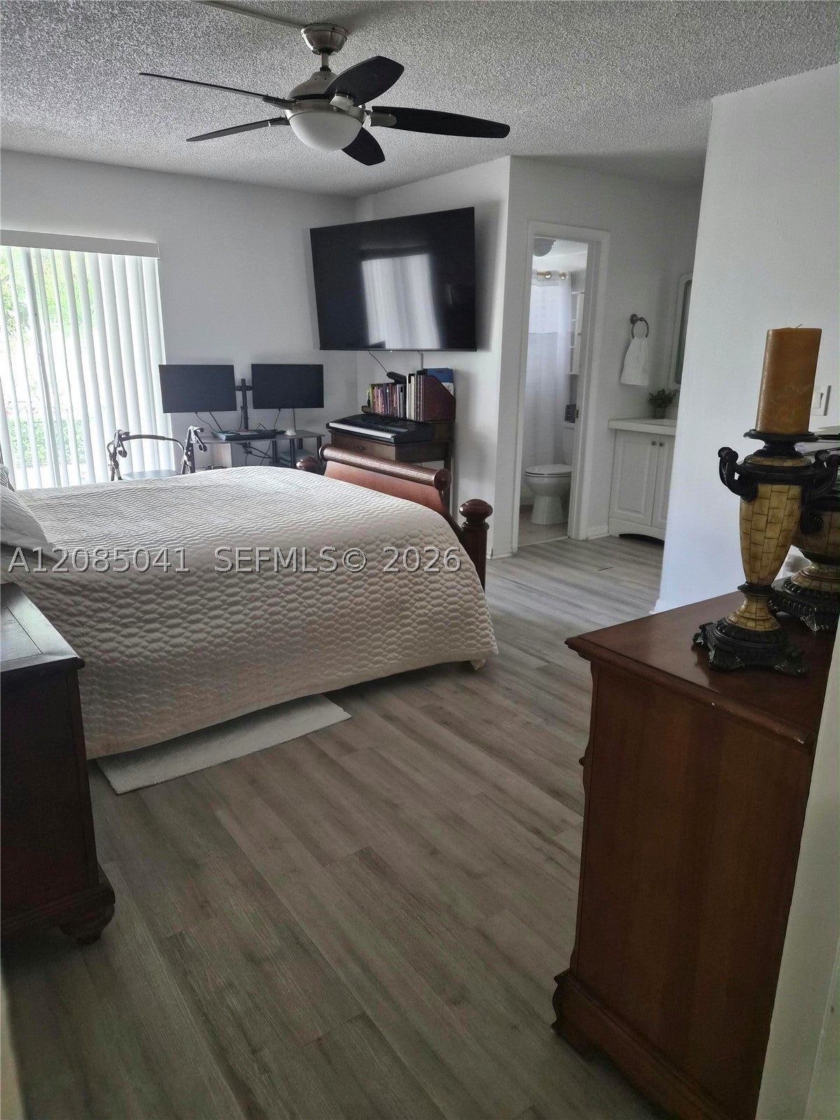 1480 W 46th St 210