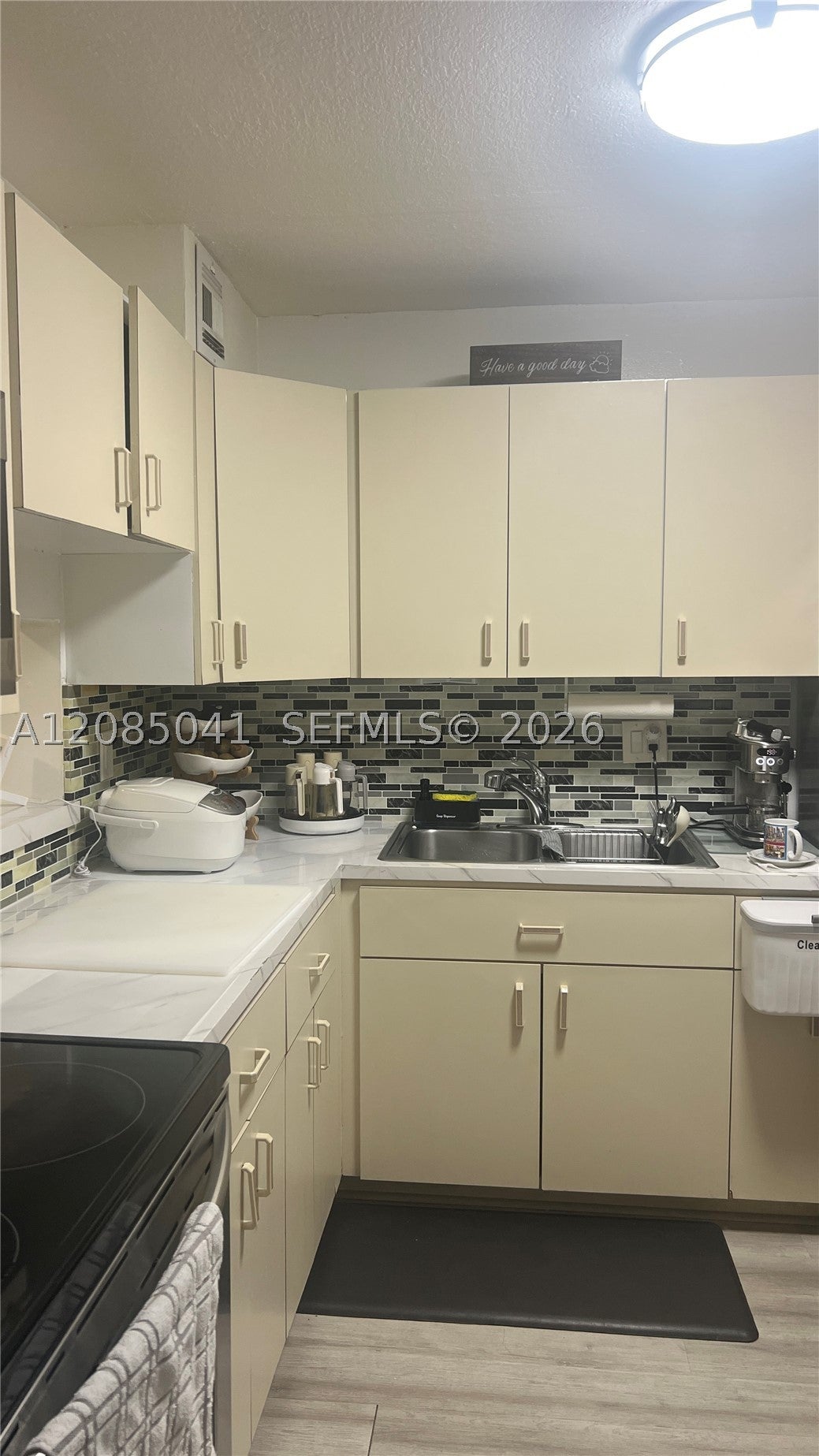 1480 W 46th St 210