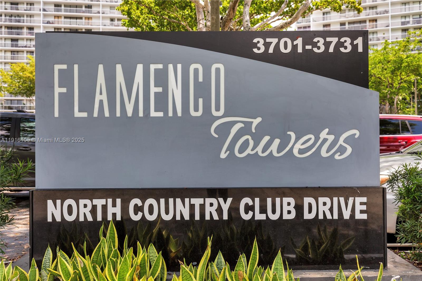 FLAMENCO CONDO TOWER I - Residential