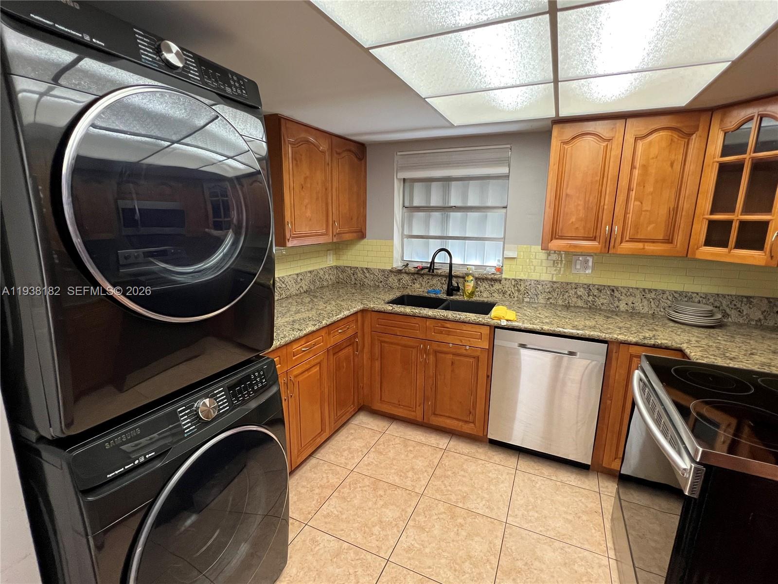 7521 W Sunrise Blvd A2