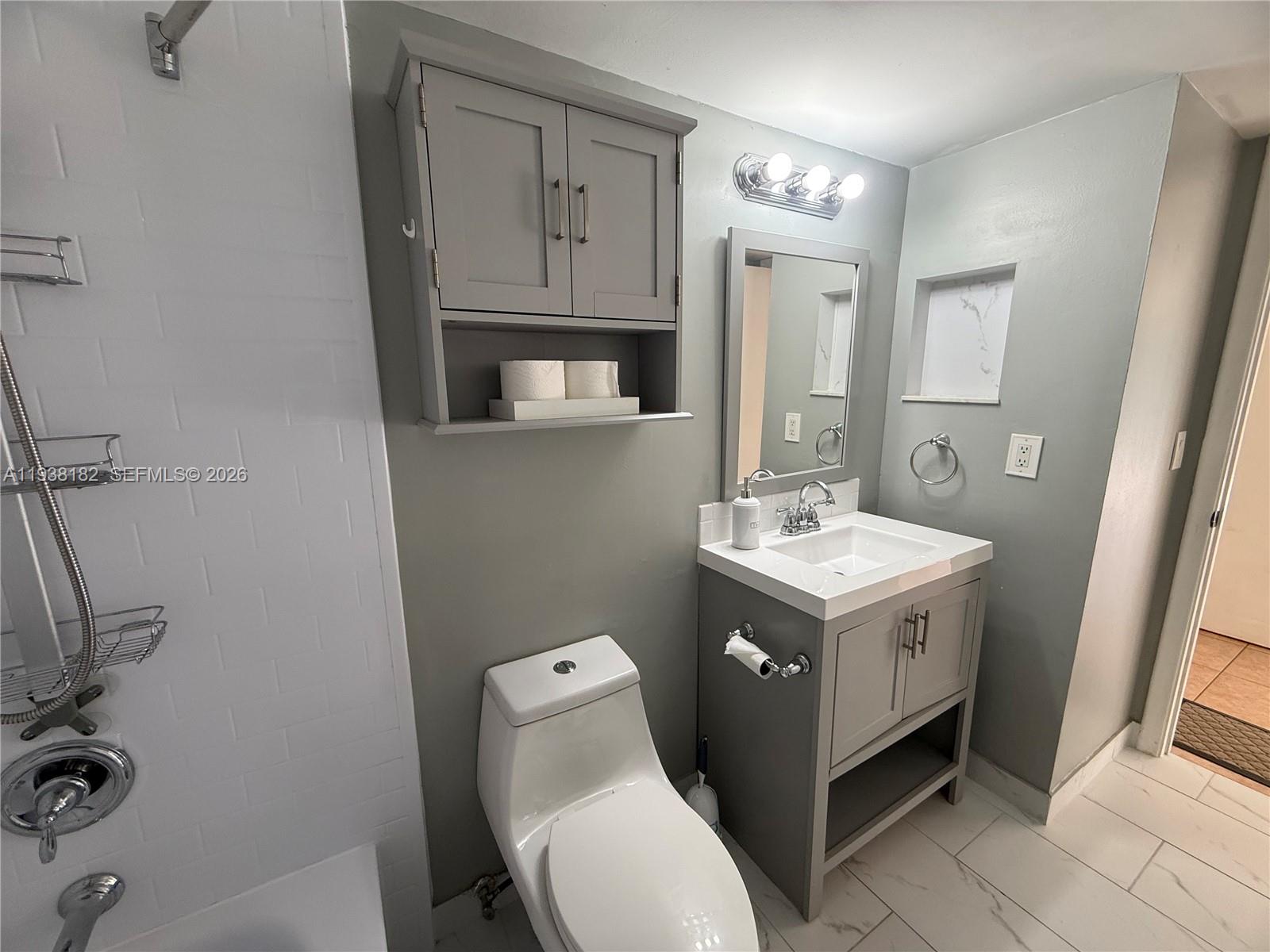 APPLE CREEK - Residential