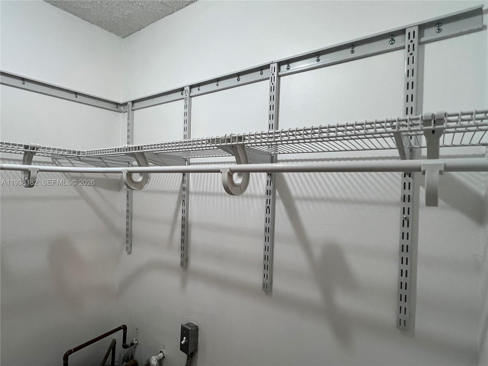 APPLE CREEK - Residential