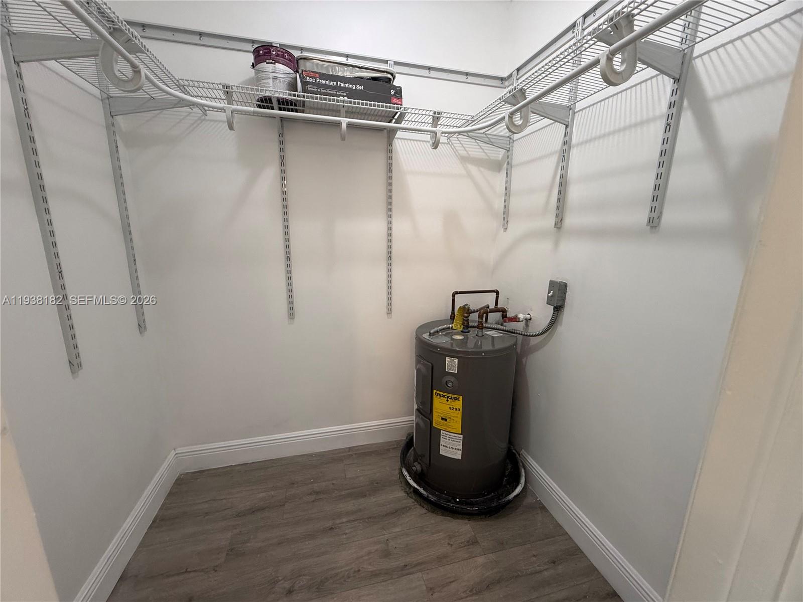 APPLE CREEK - Residential